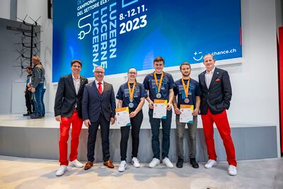 Championnat suisse des électriciens. Photo des 3 vainqueurs