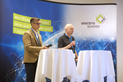 Claudio Buccola, Nestlé, et Jean-Marc Schwab, EPFL, au podium du FRED, Forum romand de l’éclairage et de la domotique