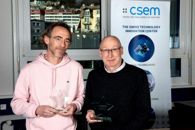 Eric Grenet (à gauche) et Edoardo Franzi ont reçu le CSEM Inventor Award 2024