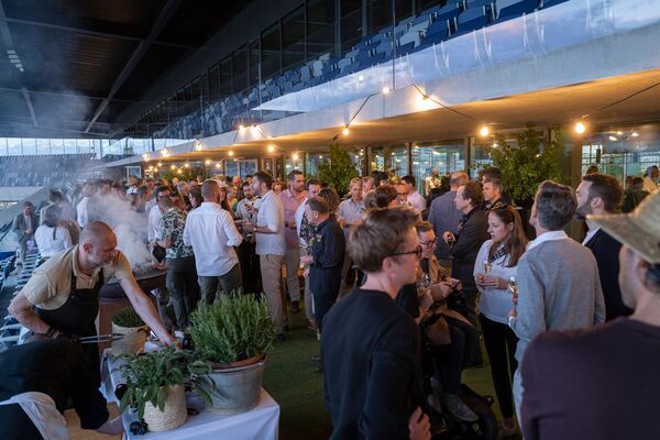 Invités à la fête des 25 ans de Tekhne