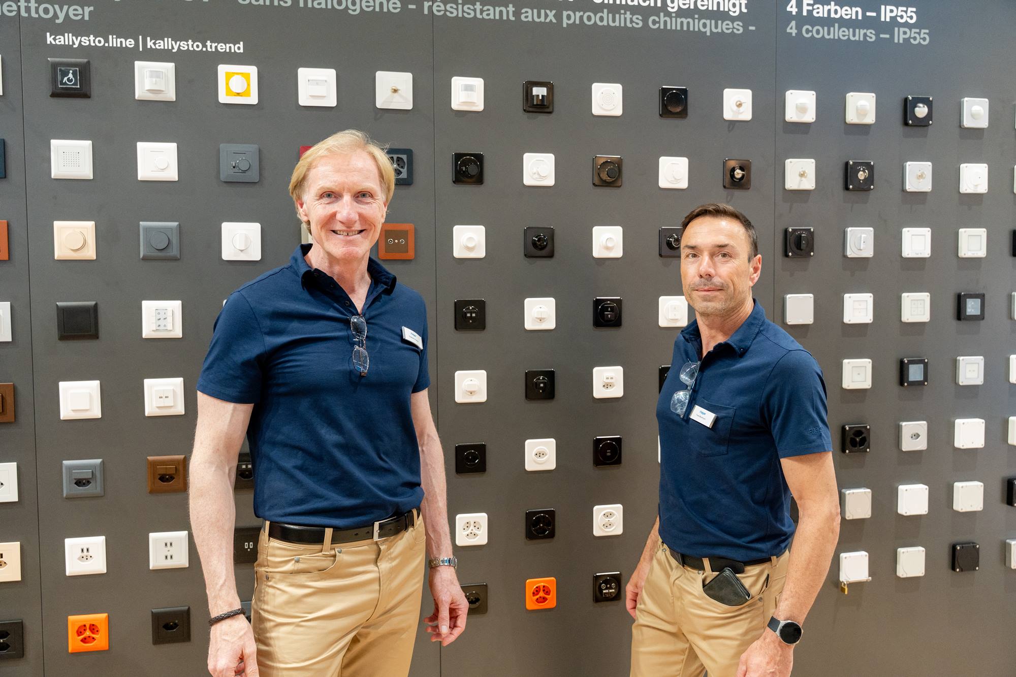 Stephan Gysek et Yves Bezençon se sont fait un plaisir de présenter la gamme Kallysto de Hager
