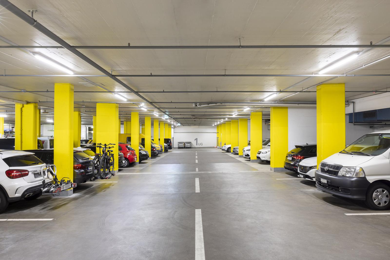 Rénovation de l’éclairage dans un parking souterrain Rénovation de l’éclairage dans un parking souterrain